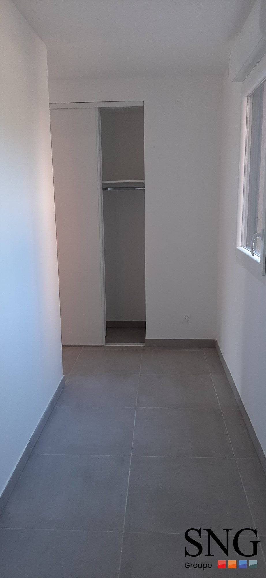 Appartement Avenue Monseigneur Robert Dalverny à Nîmes