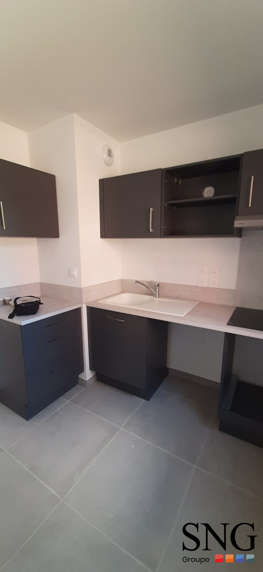 Appartement Avenue Monseigneur Robert Dalverny à Nîmes