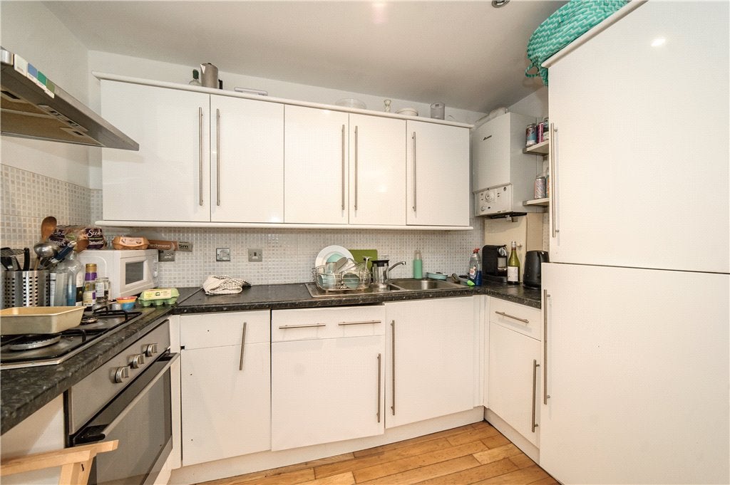 Flat Railton Road in Greater London