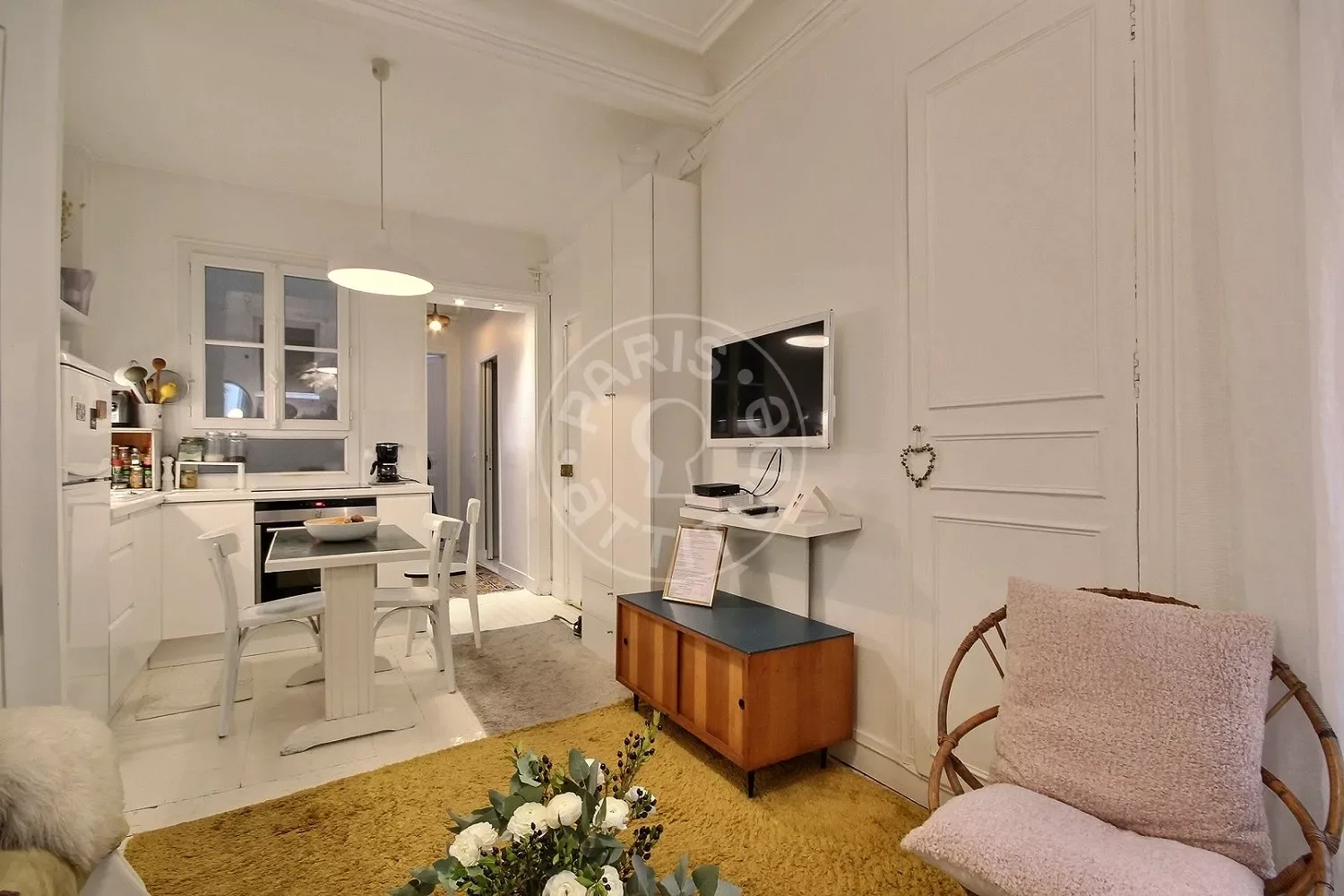 Flat Rue de Dunkerque in Paris