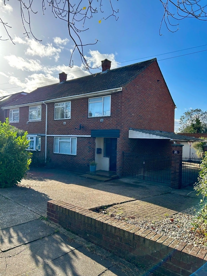 House Hall Road in Greater London