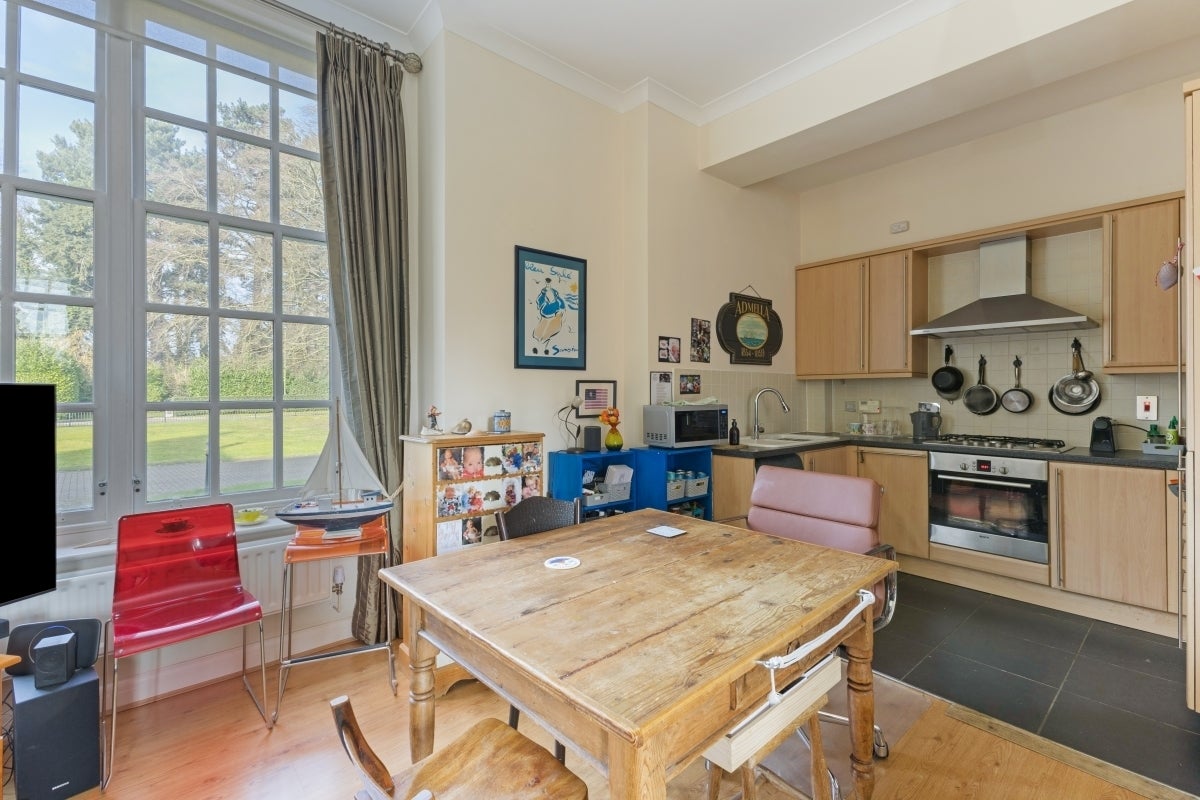 Flat Goldring Way in St Albans