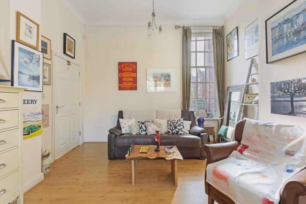 Flat Goldring Way in St Albans