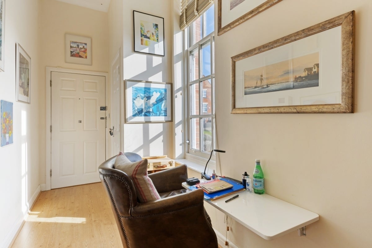 Flat Goldring Way in St Albans