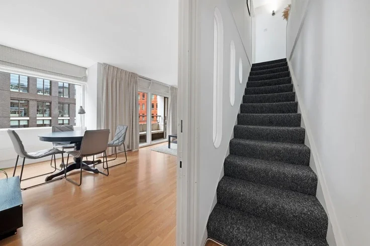 Flat St Giles Square in Greater London