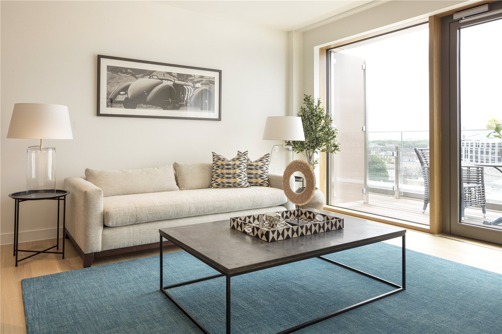 Flat Neathouse Place in City of Westminster