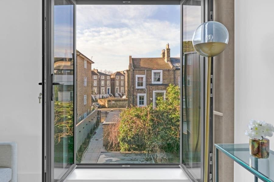 Flat Marquis Road in Greater London