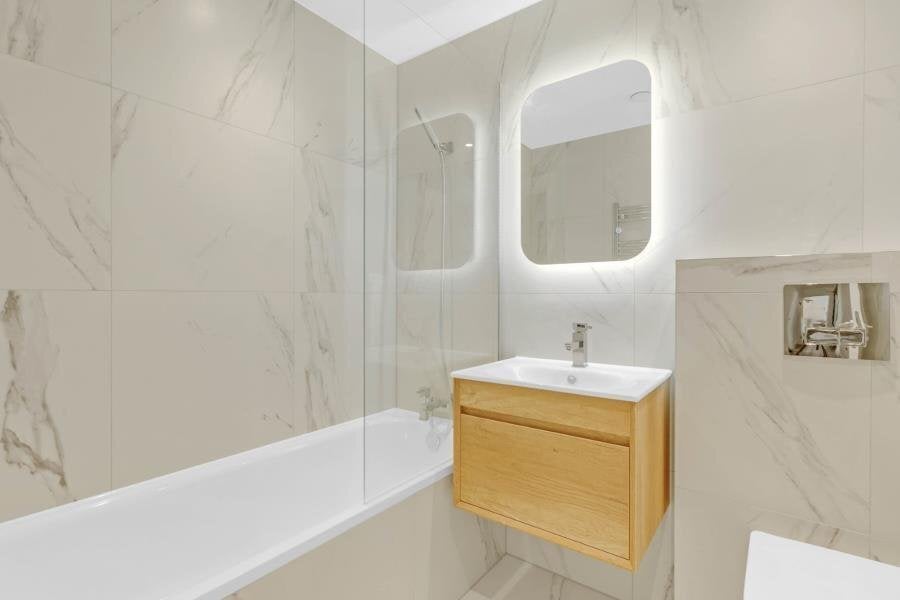 Flat Marquis Road in Greater London