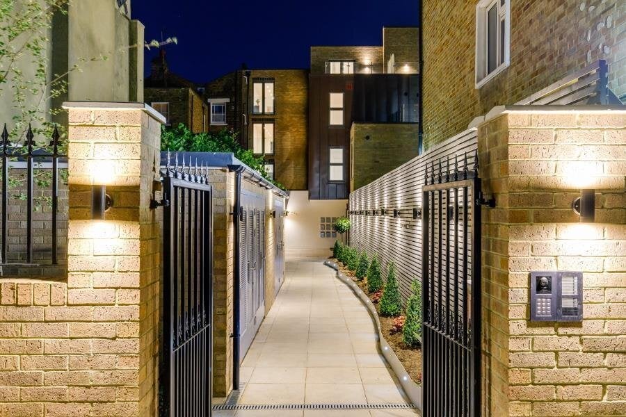 Flat Marquis Road in Greater London