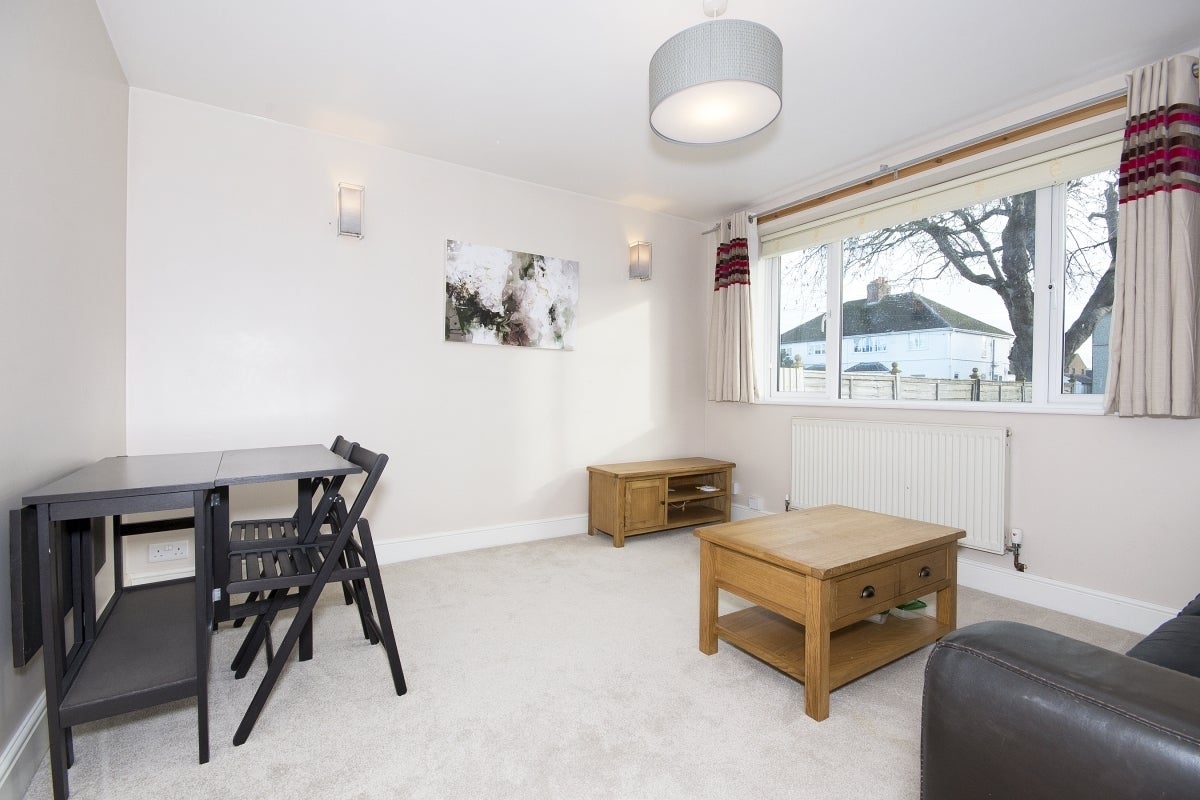 Flat Park Avenue in Cherwell District