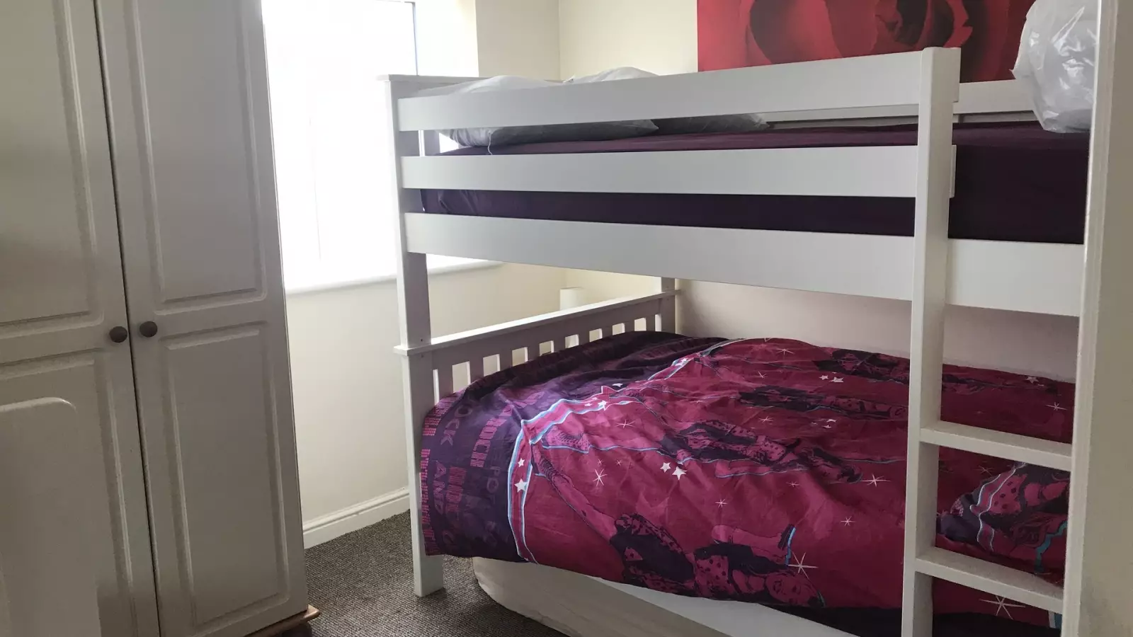 Flat Oakford Close in Nottingham