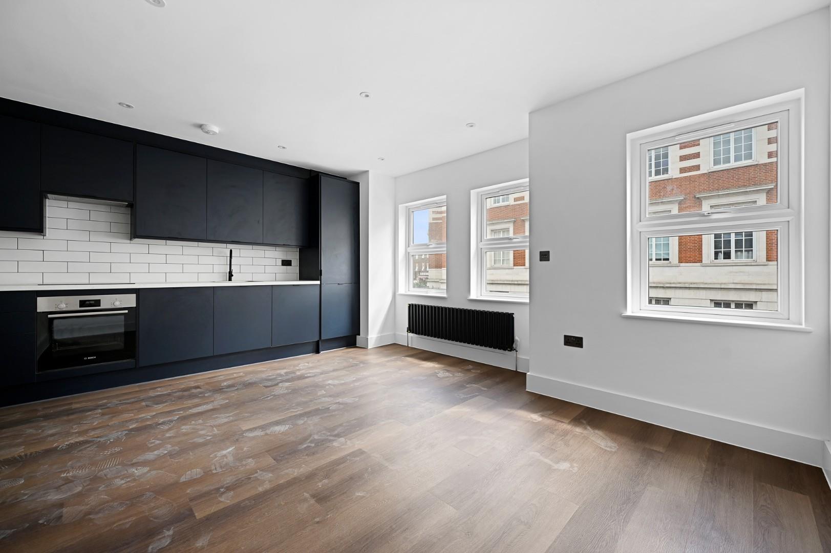 Flat Winchester Street in London