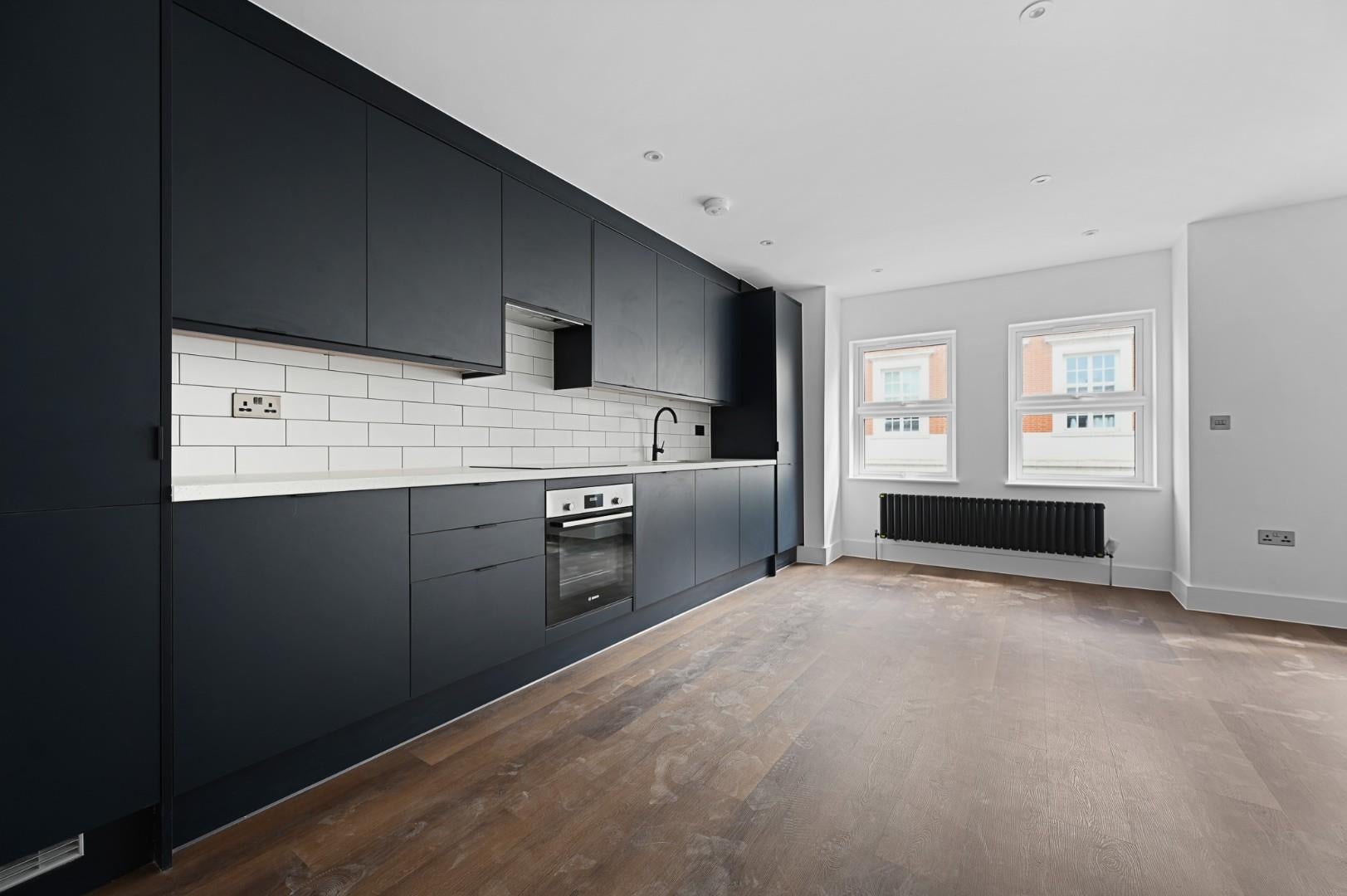 Flat Winchester Street in London