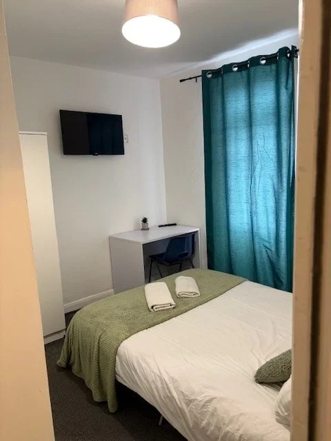 Room Gulson Road in Coventry