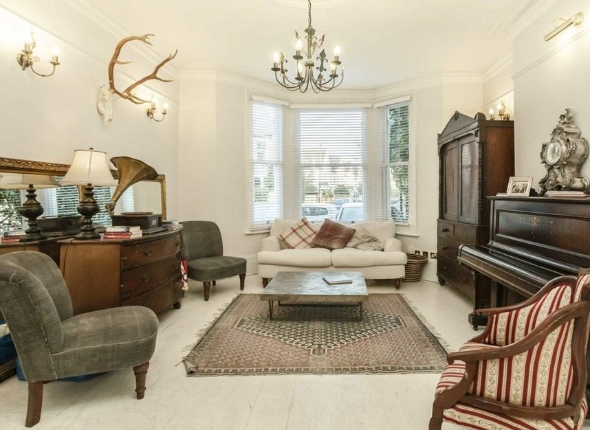 House Wellesley Road in Greater London