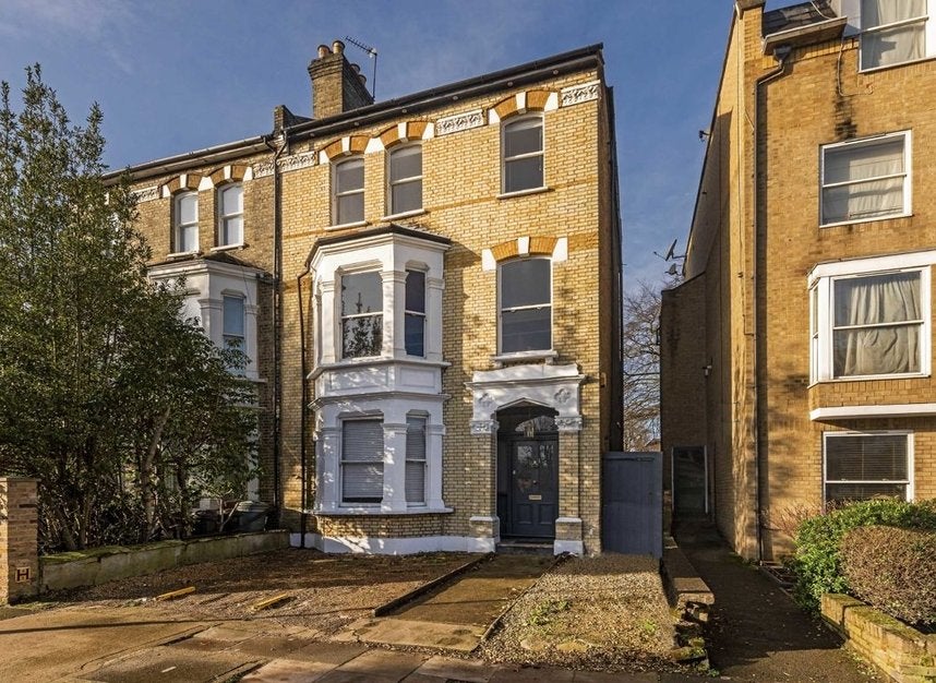 House Wellesley Road in Greater London