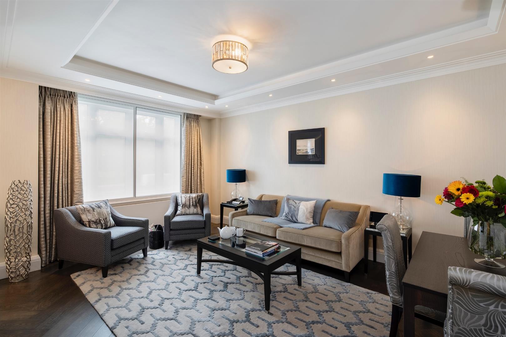 Flat Park Lane in City of Westminster