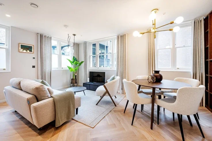 Flat Stukeley Street in Greater London
