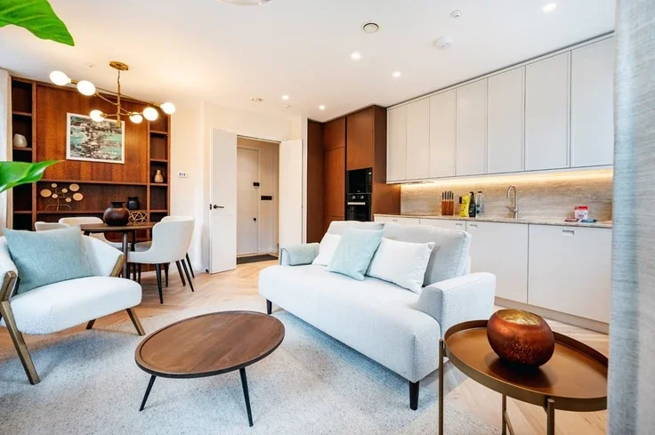 Flat Stukeley Street in Greater London