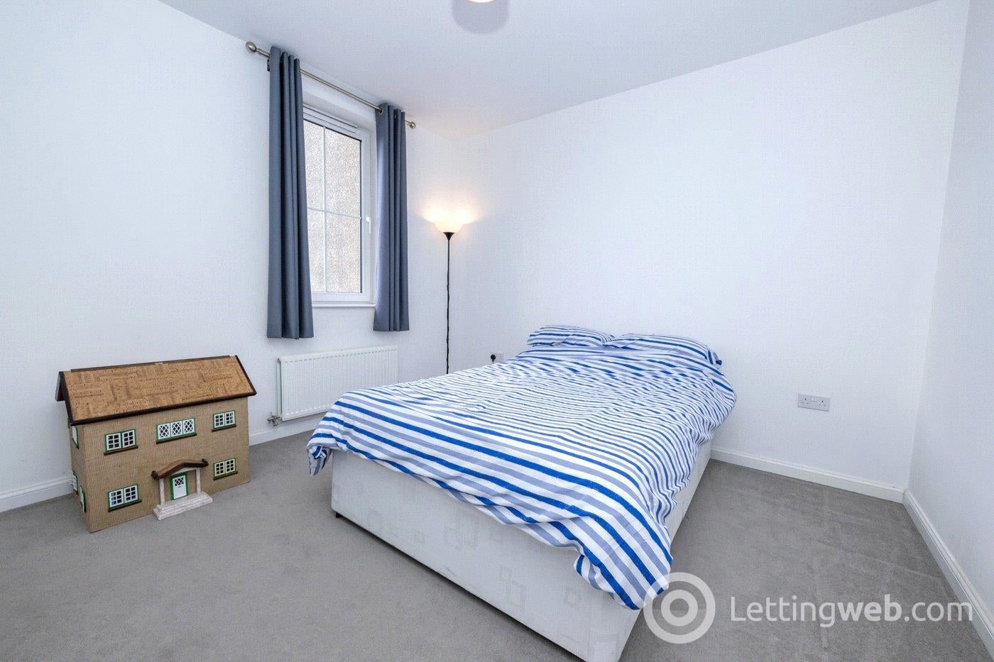 Flat Castle Court in Ellon