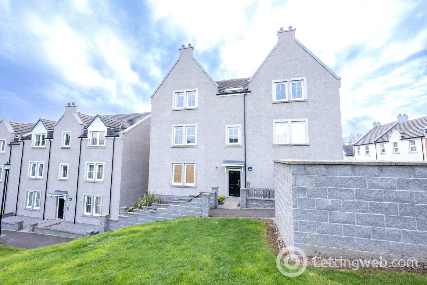 Flat Castle Court in Ellon