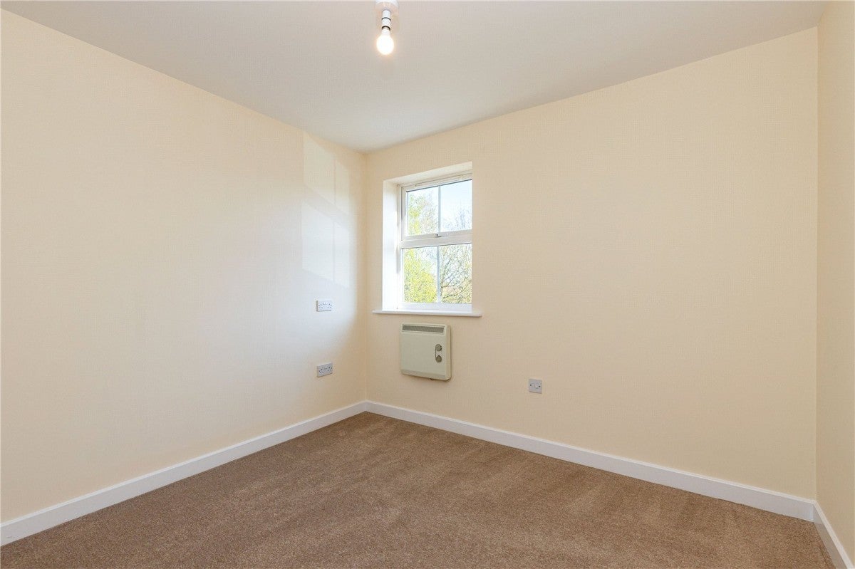 Flat Fairfax Close in Staffordshire Moorlands