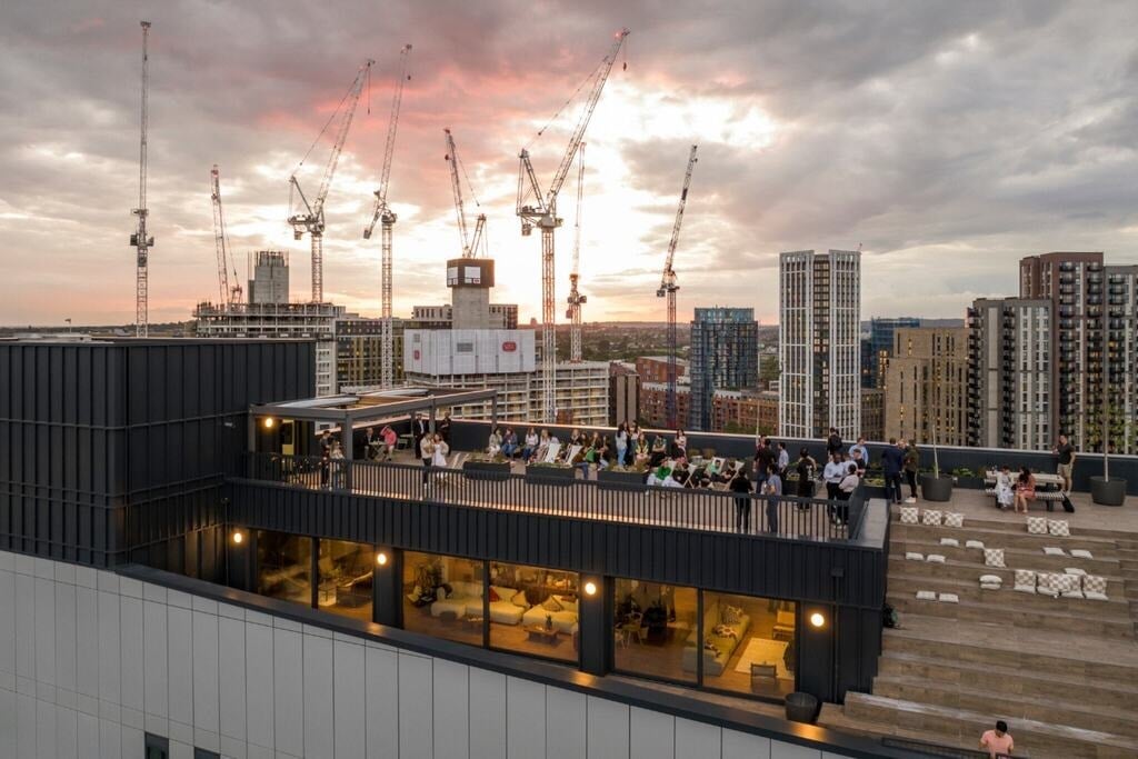 Flat First Way in Greater London