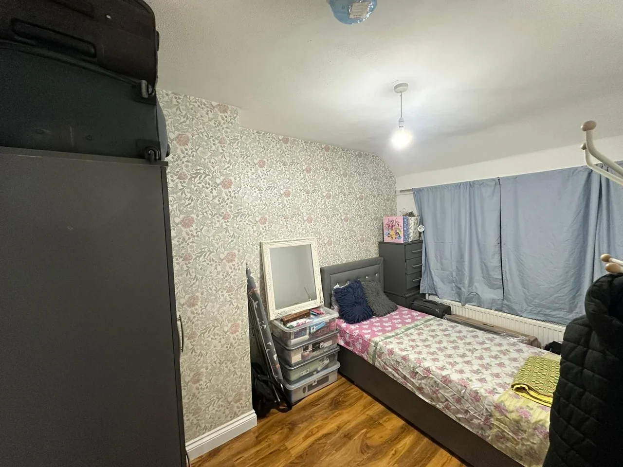Room Osborne Square in Greater London