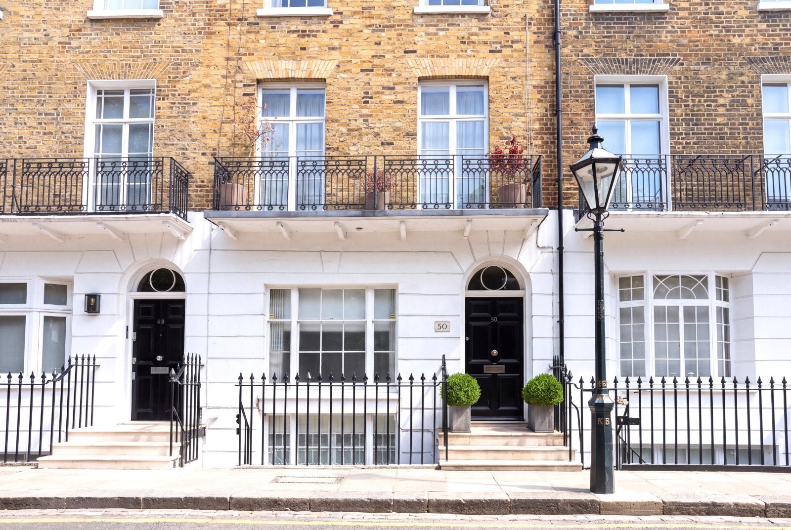 Flat Brompton Square in Greater London