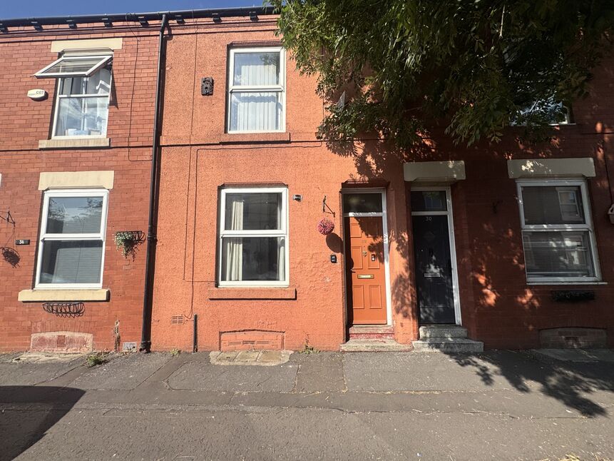 House Keswick Grove in Salford