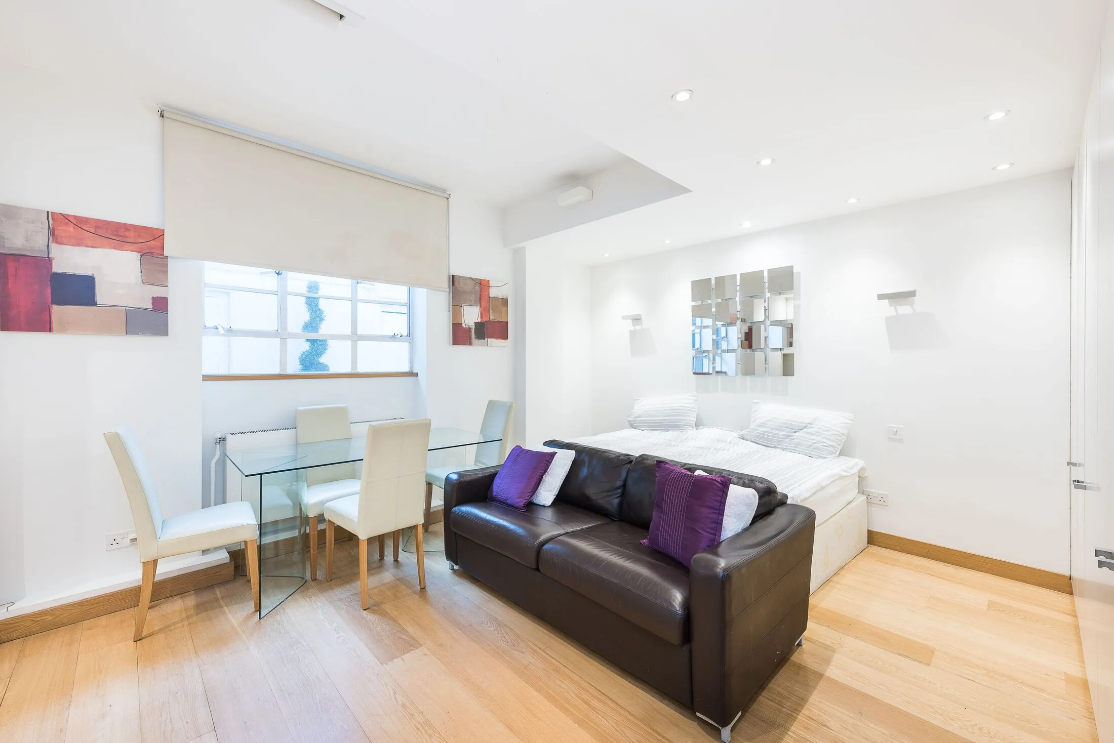 Flat Princes Gate in City of Westminster