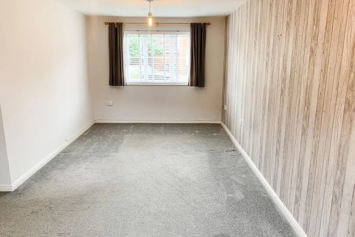 Flat Vale Drive in Peterborough