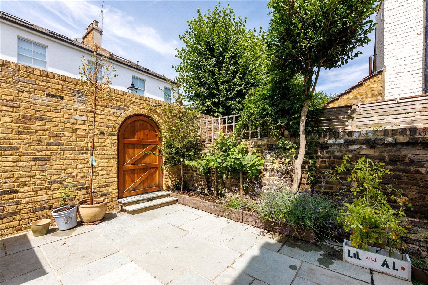 House Lifford Street in Greater London