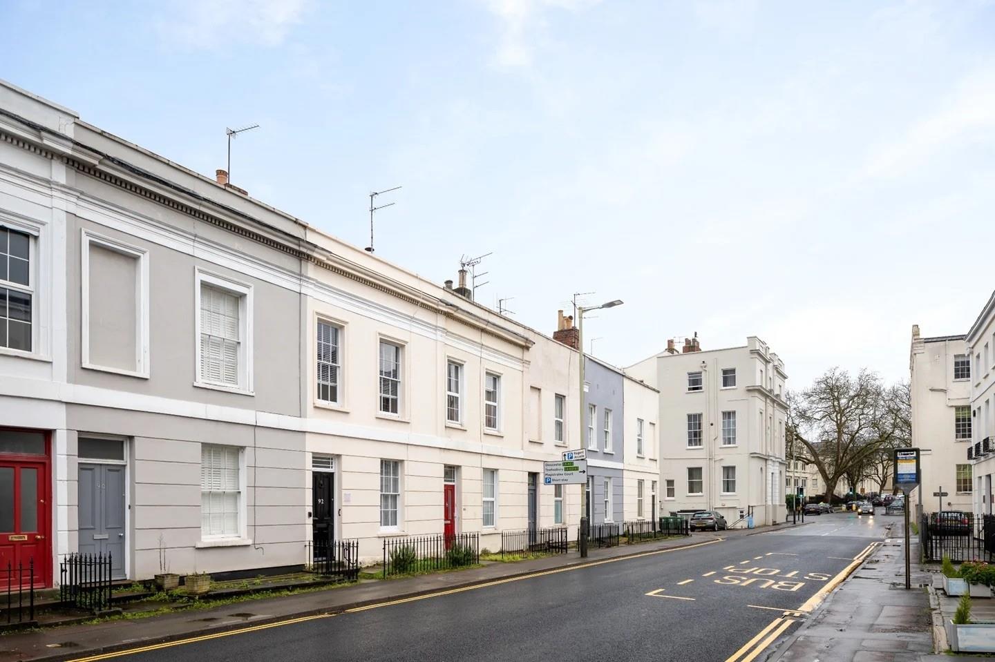 Flat Saint Georges Place in Cheltenham