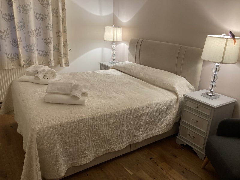 Room Glass Road in Winchburgh