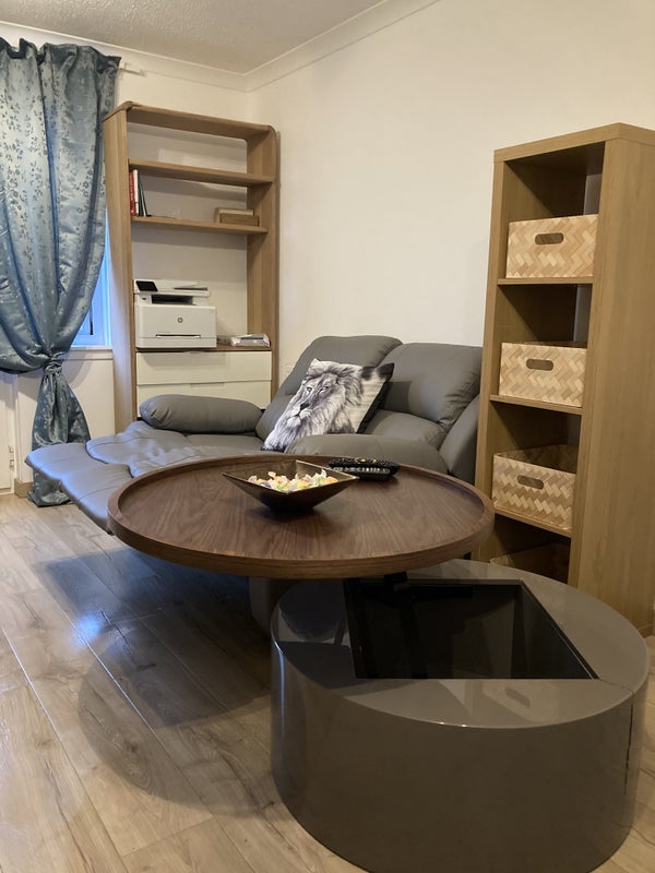 Room Glass Road in Winchburgh