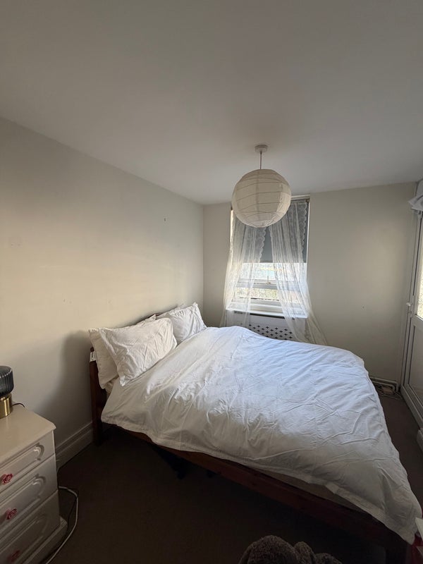 Room Goswell Road in Greater London