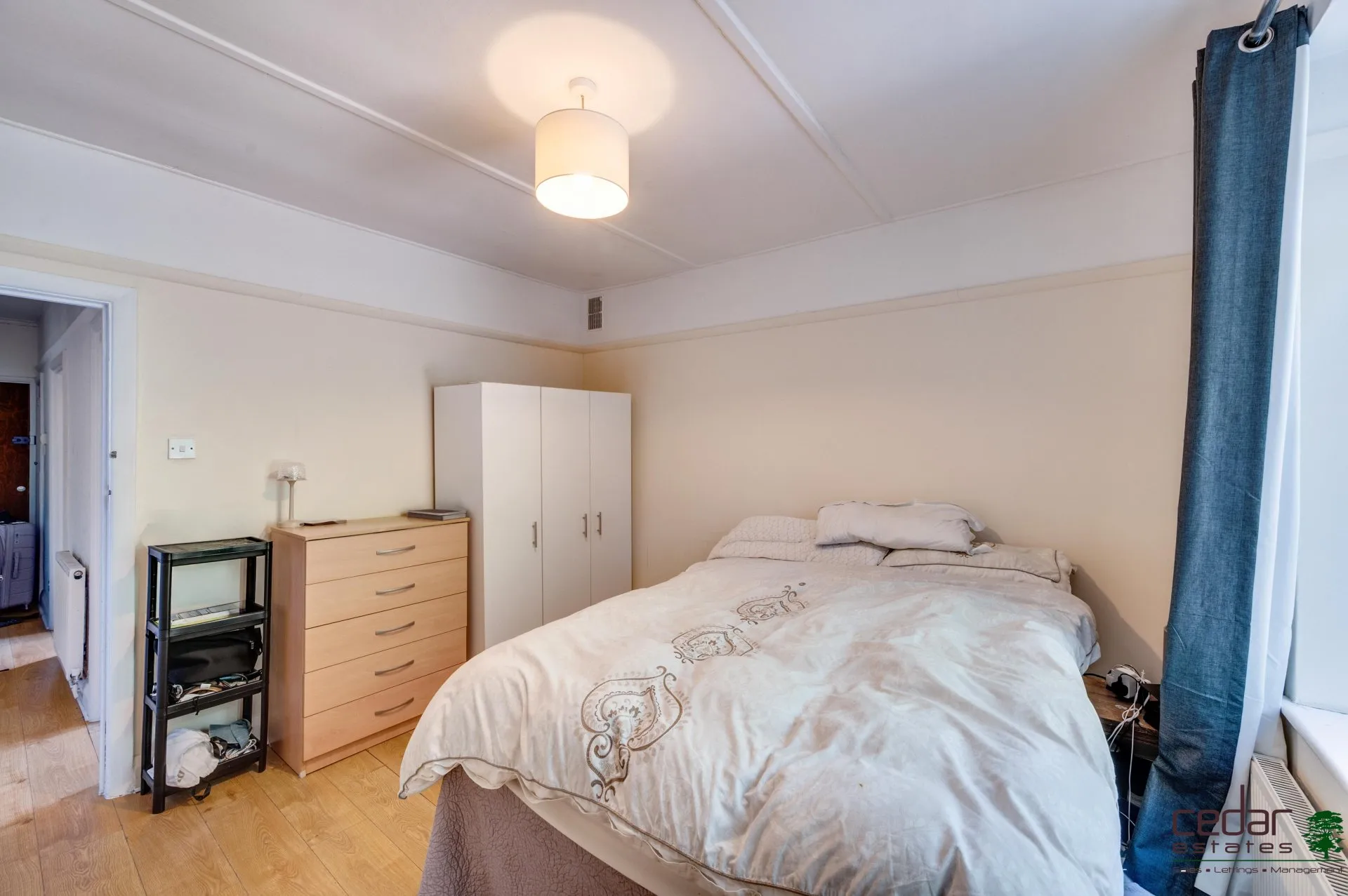 Flat Risborough Close in Greater London