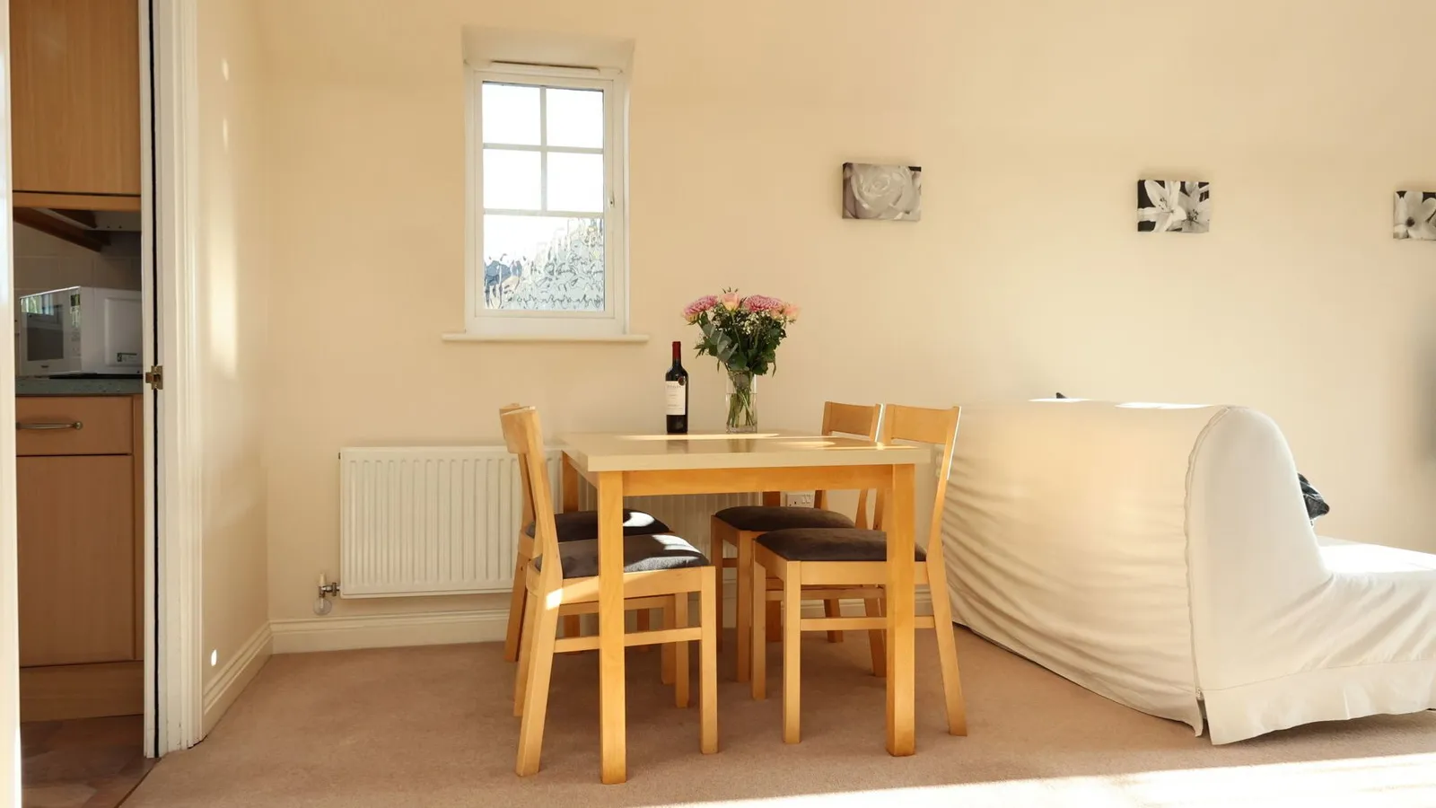 Flat Grove Court in Newbury