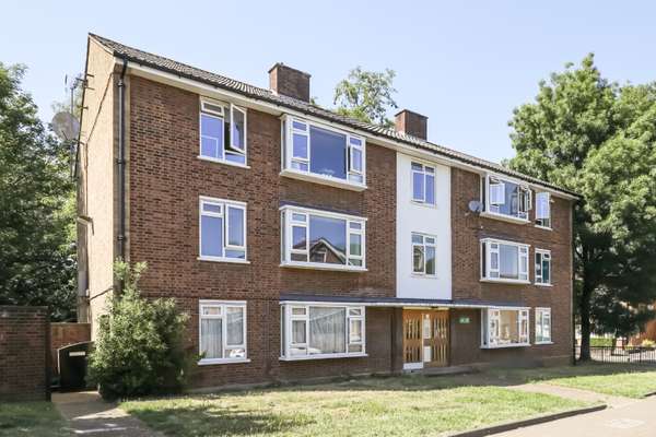 Flat Buttermere Drive in Greater London