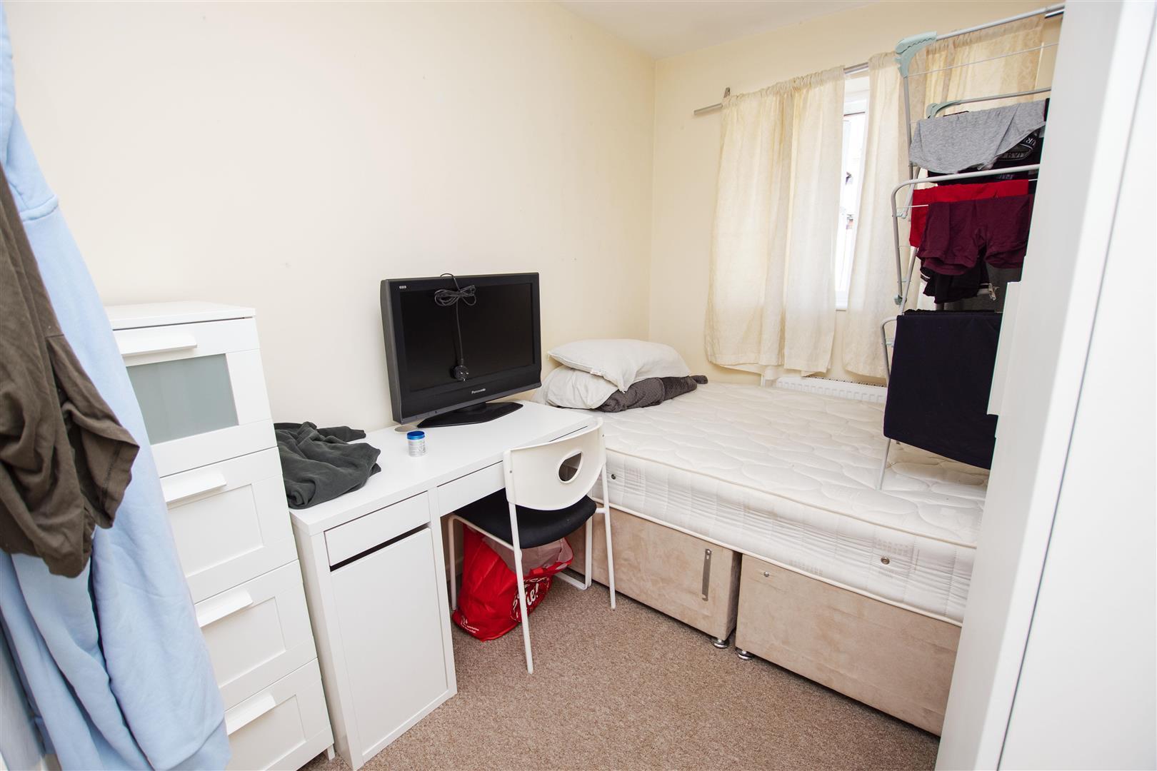Flat Heeley Road in Birmingham