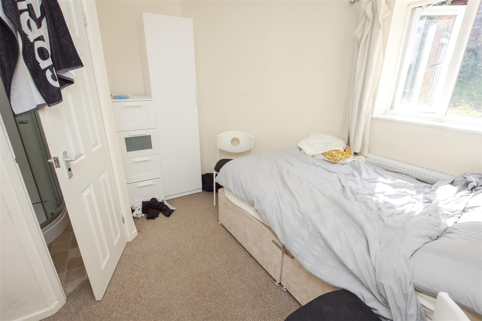Flat Heeley Road in Birmingham
