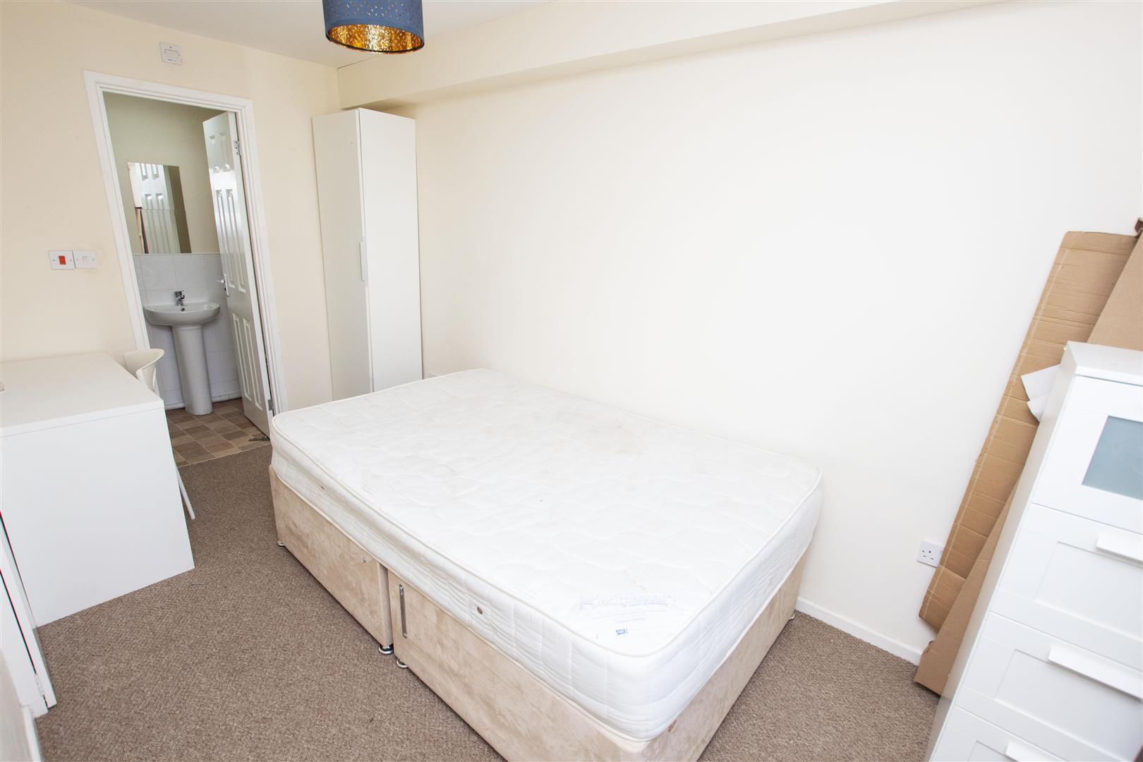 Flat Heeley Road in Birmingham