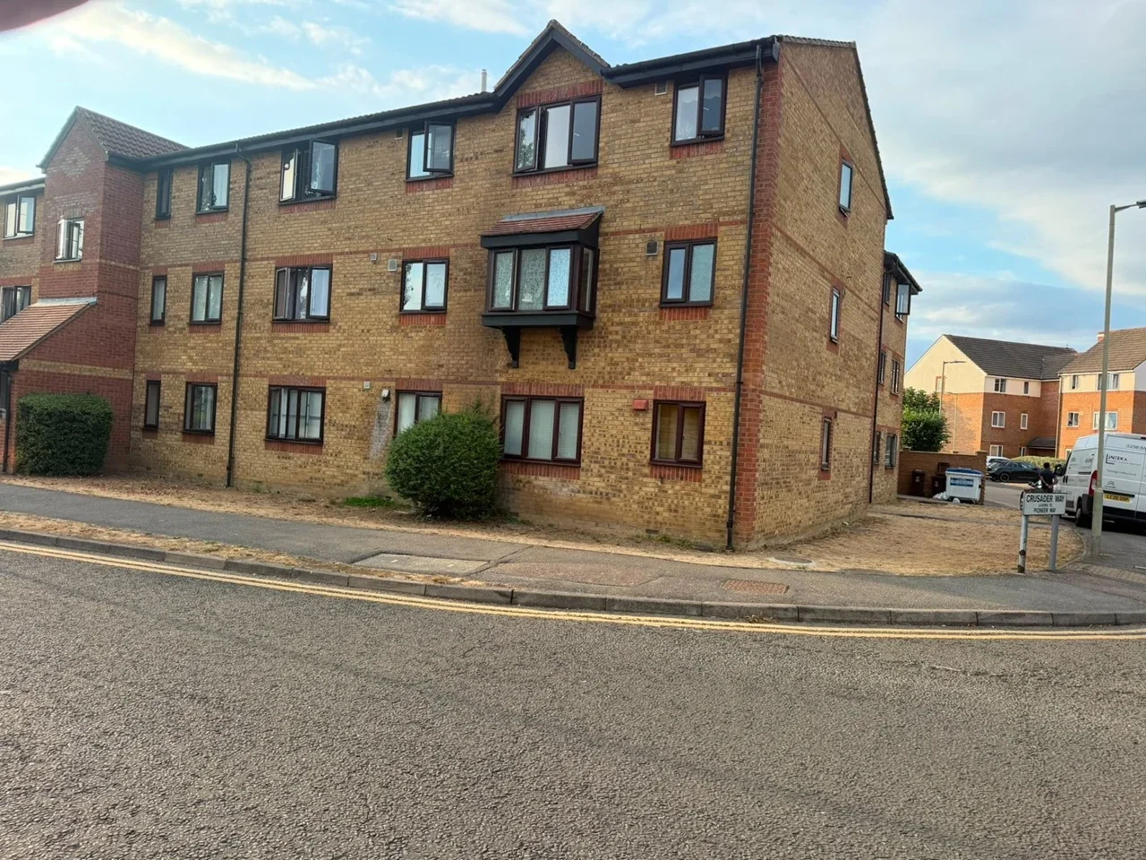 Flat Scammell Way in Watford