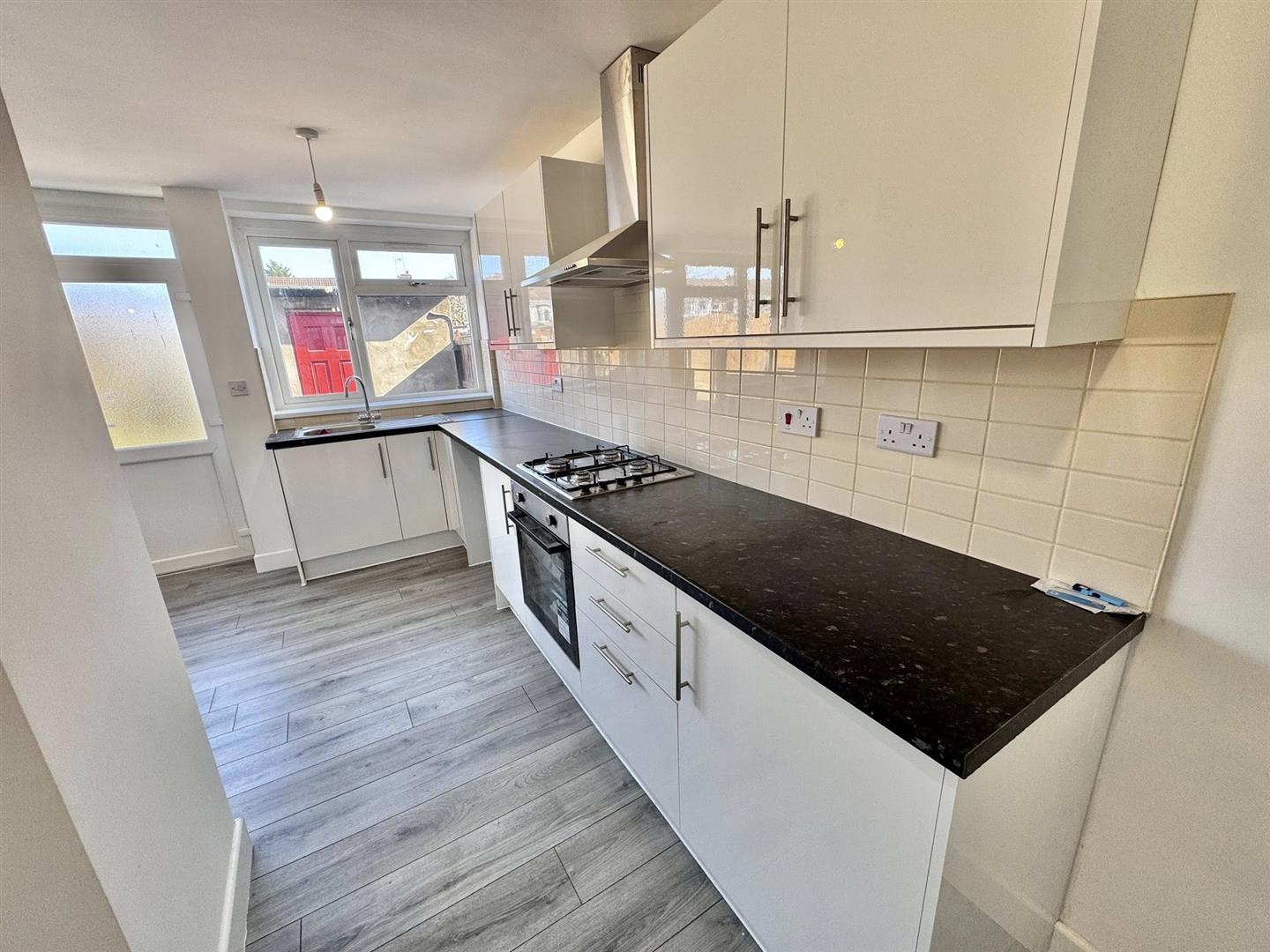 Flat Cheveral Avenue in Coventry