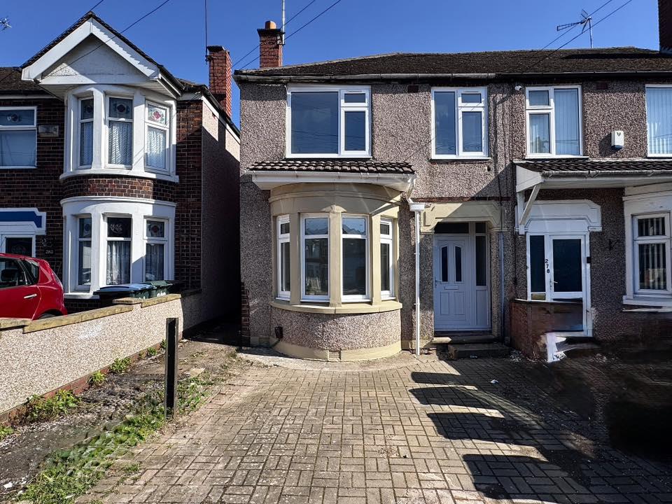 Flat Cheveral Avenue in Coventry