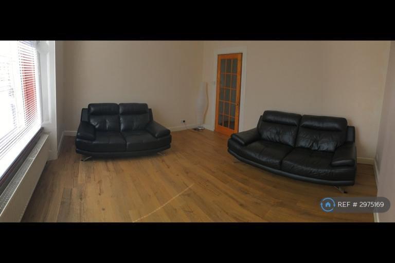 Flat Comely Place in Falkirk