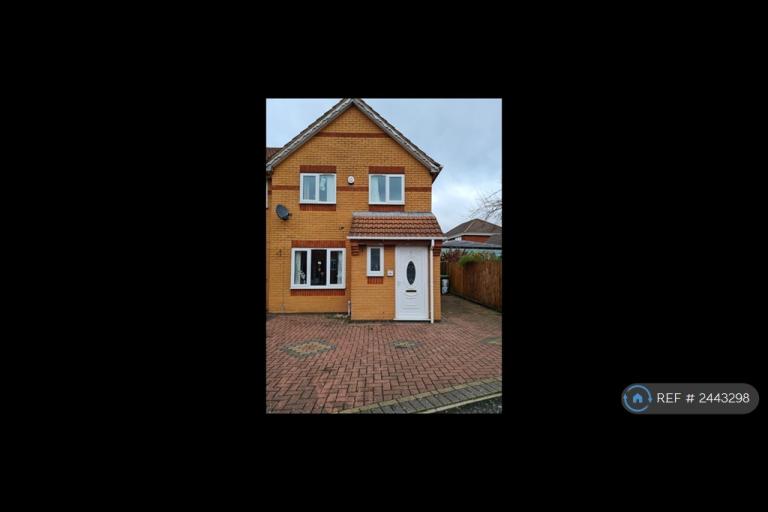 House St Martin's Drive in Sandwell