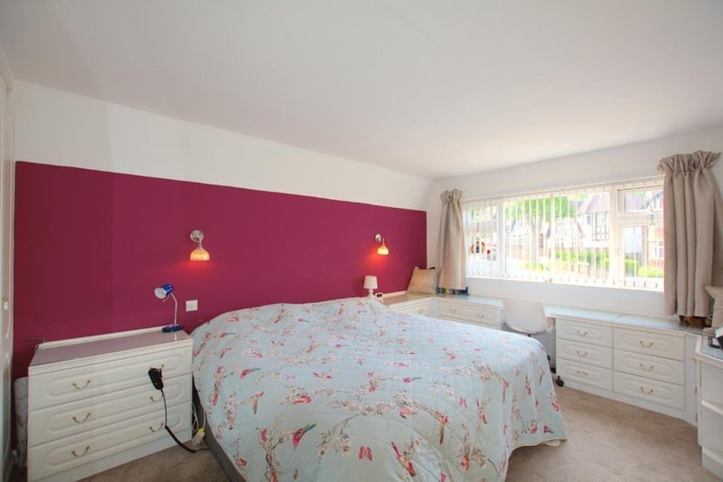 Room Arno Vale Road in Nottingham