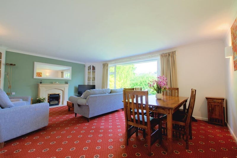 Room Arno Vale Road in Nottingham